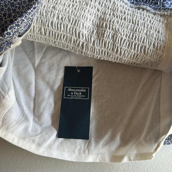 Abercrombie and fitch - Picture 3 of 3